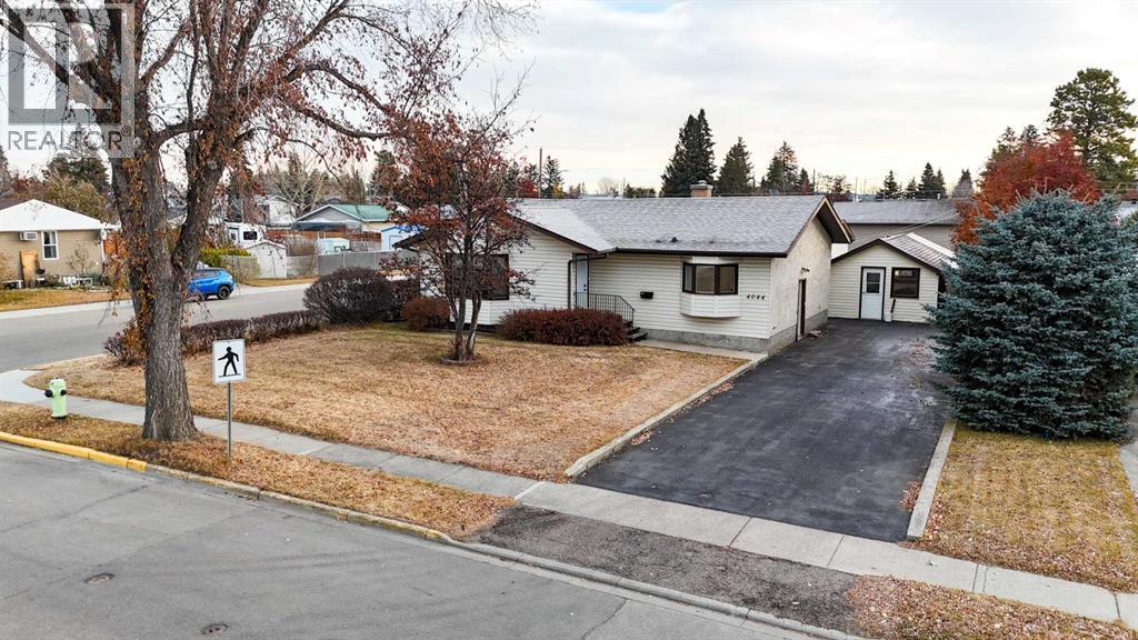 4044 50 Avenue, Innisfail