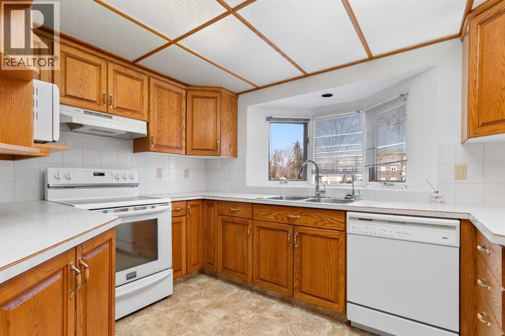 4044 50 Avenue, Innisfail