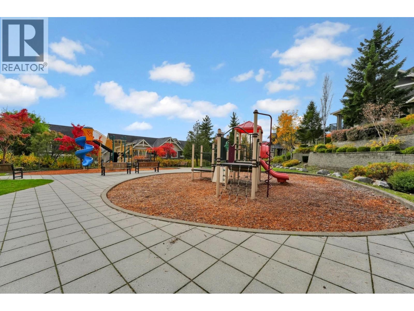 139 3105 DAYANEE SPRINGS BOULEVARD, Coquitlam