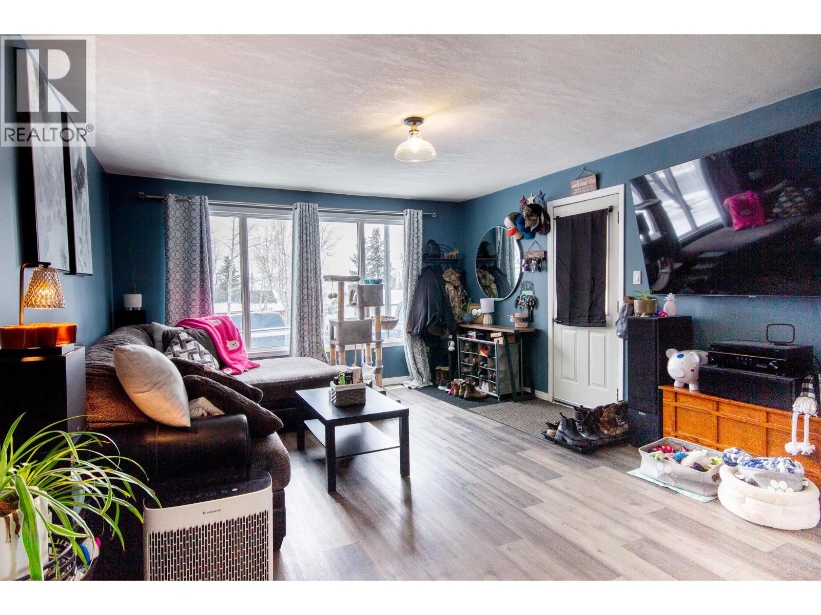 304 100A Avenue, Dawson Creek