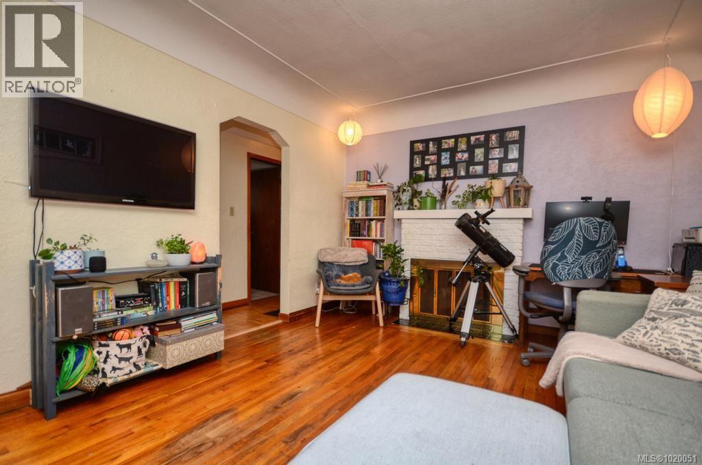 871 Fleming St, Esquimalt