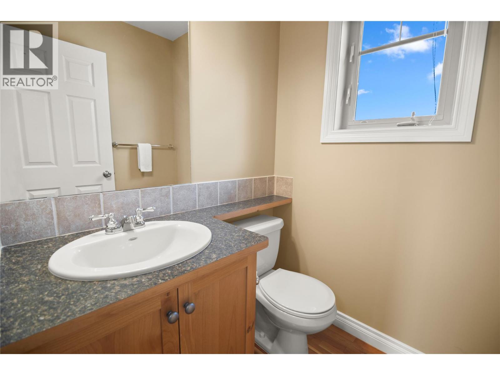 #18 4878 RIDGE ROAD - 15