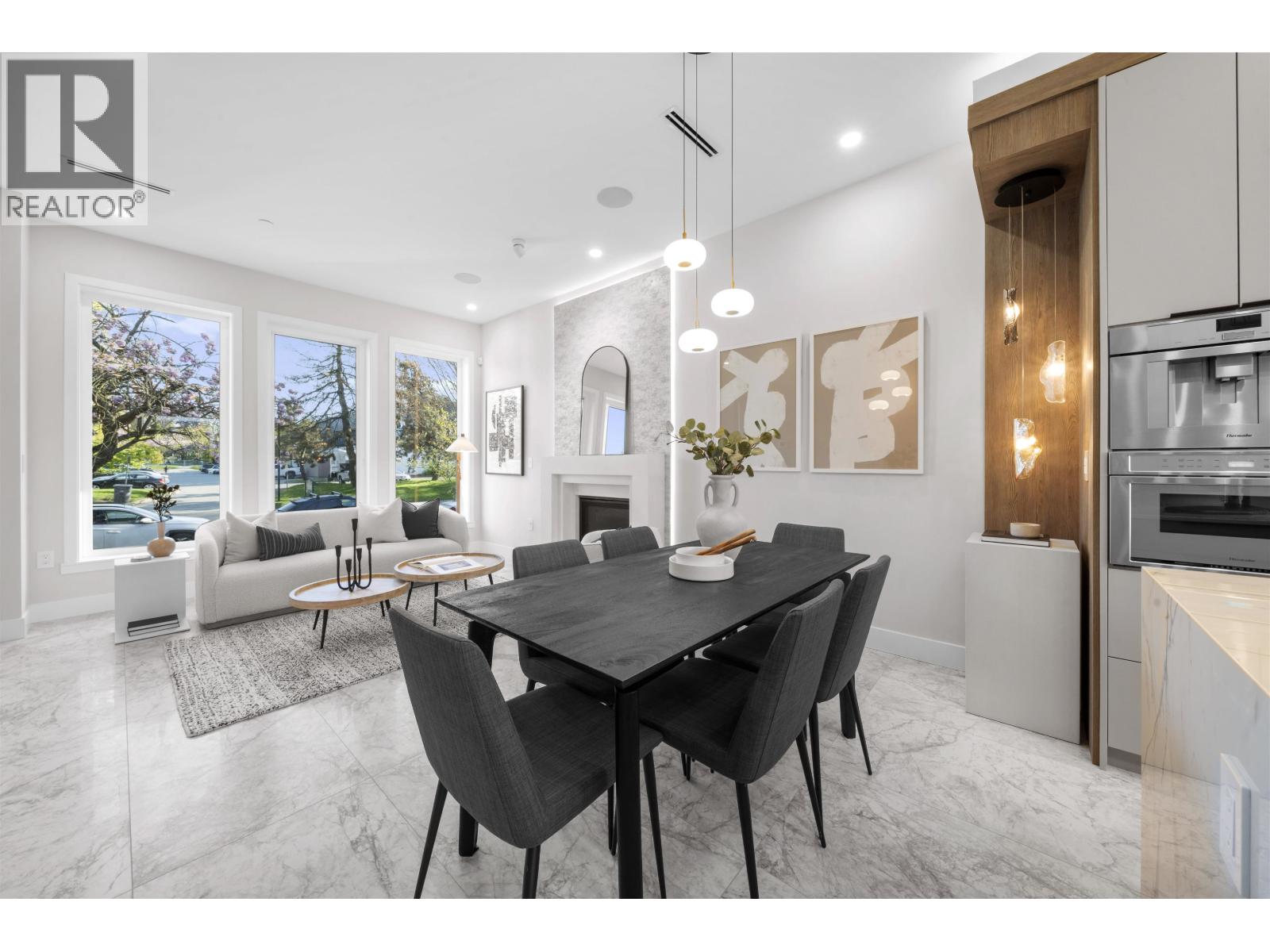 2455 W 10TH AVENUE, Vancouver