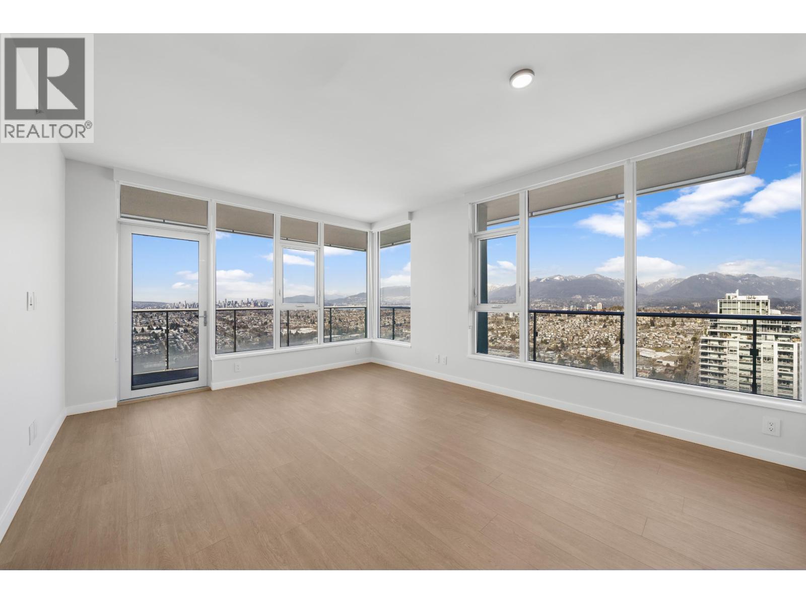 5110 2108 GILMORE AVENUE, Burnaby