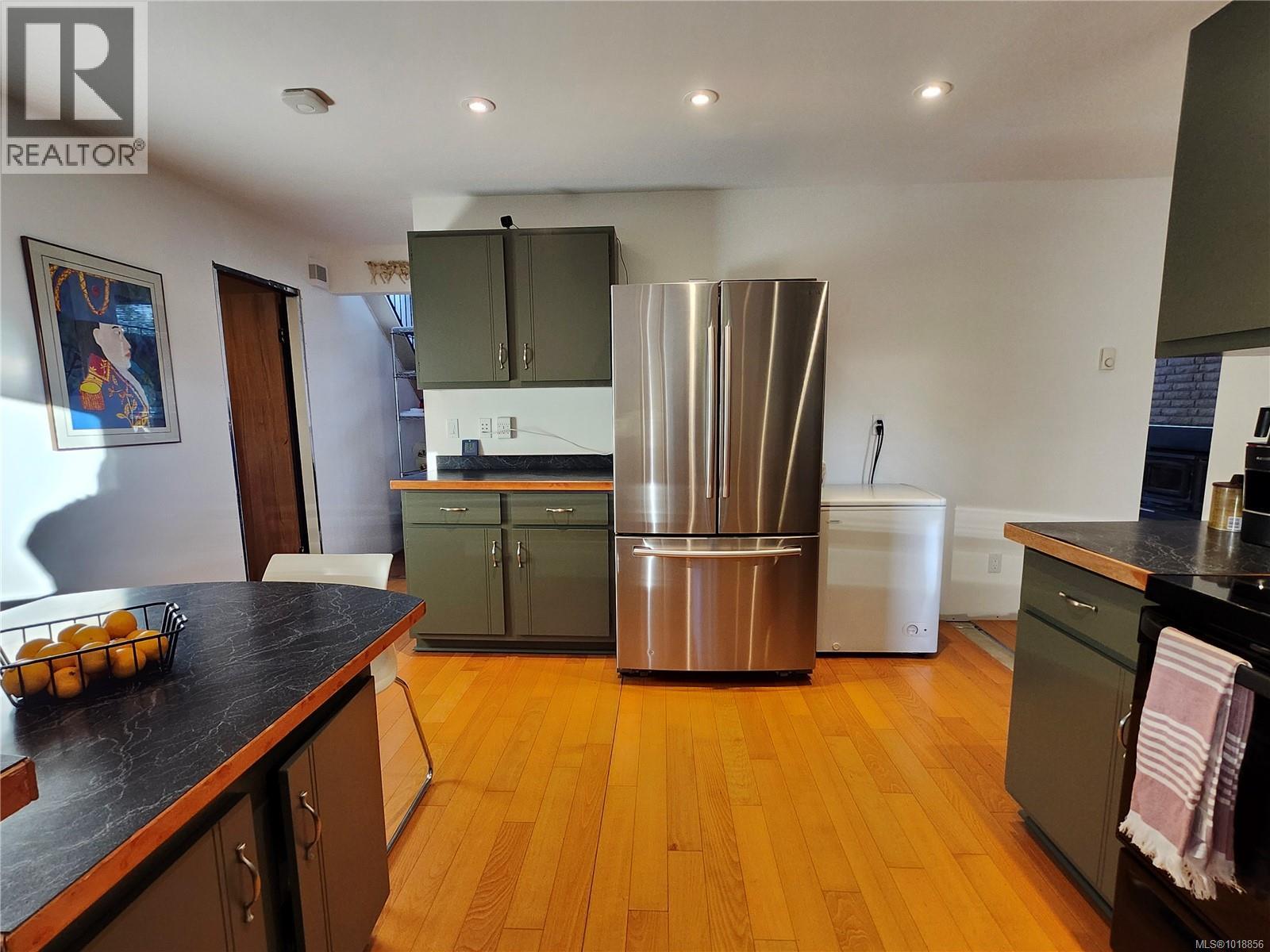 4101 ORCHARD CIR - 14