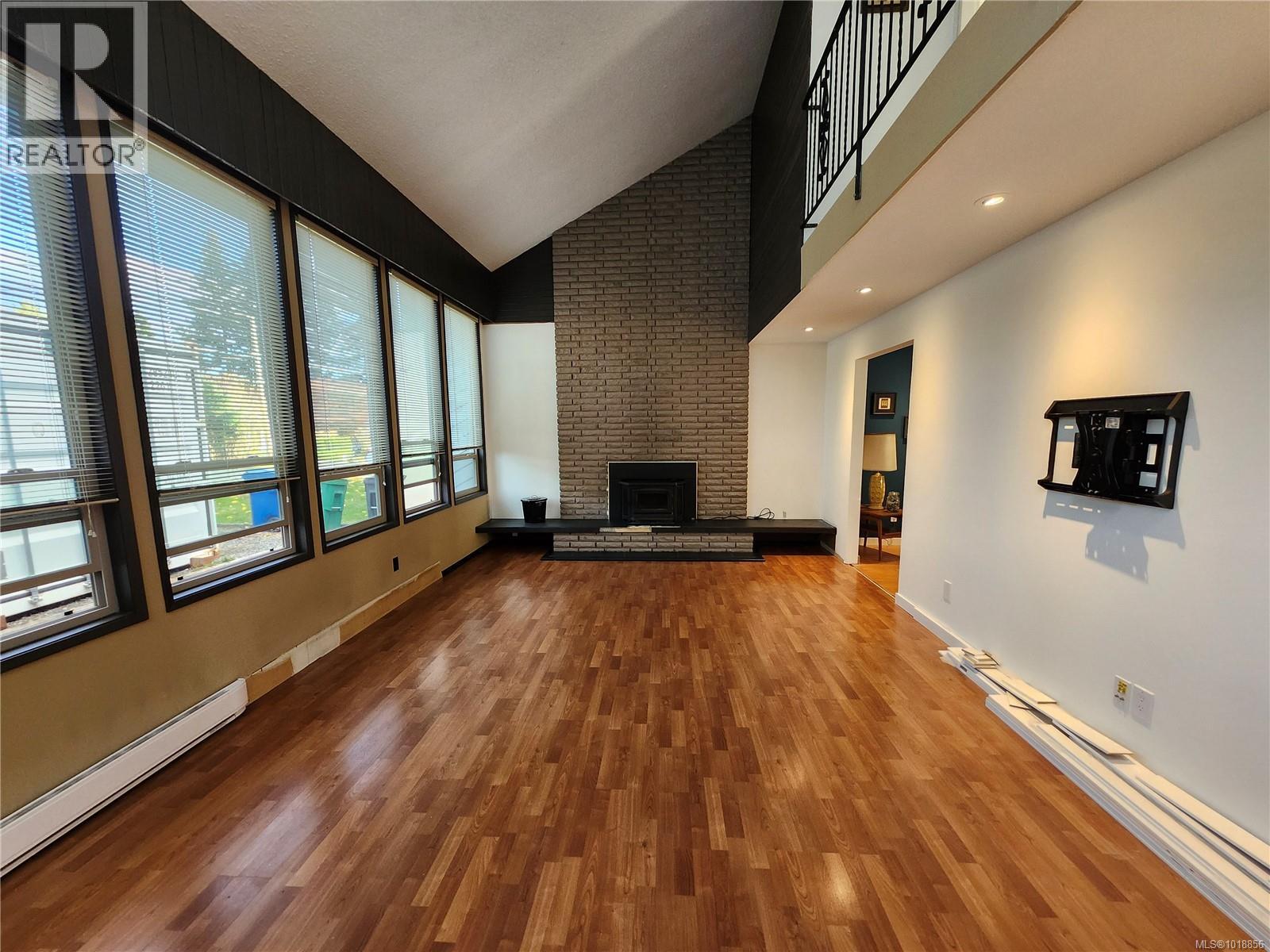 4101 ORCHARD CIR - 18