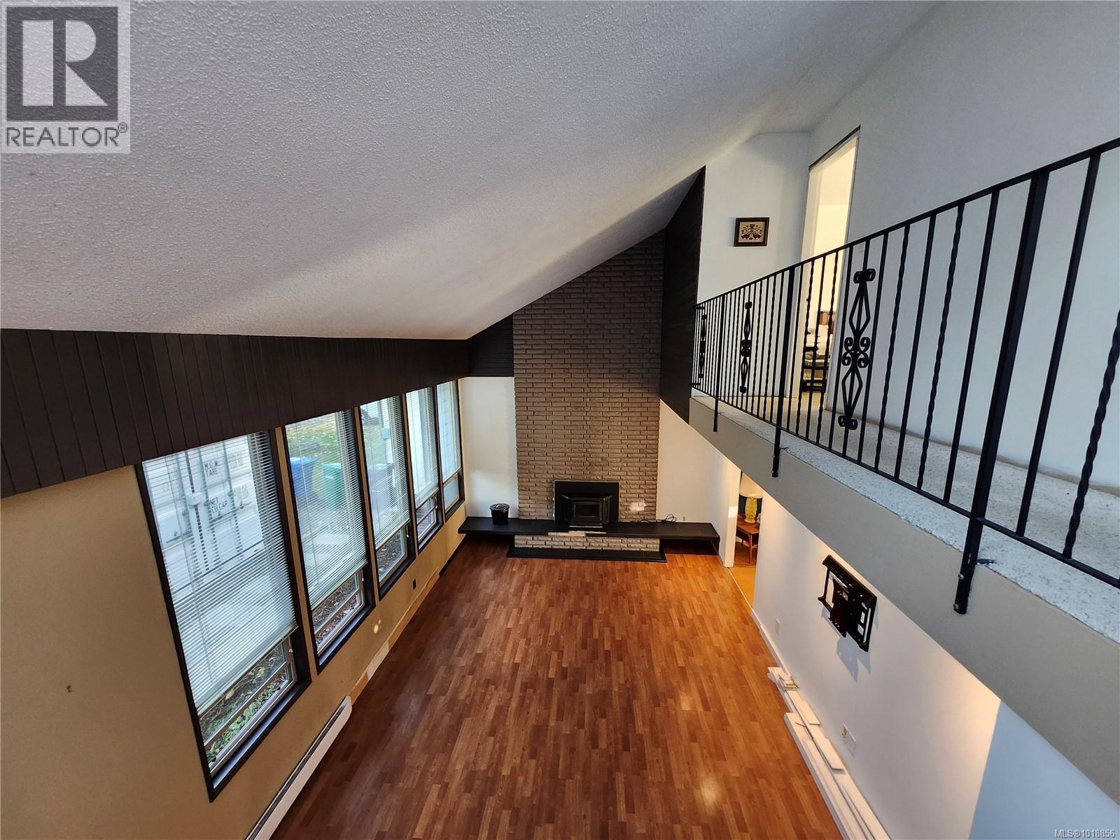 4101 ORCHARD CIR - 22