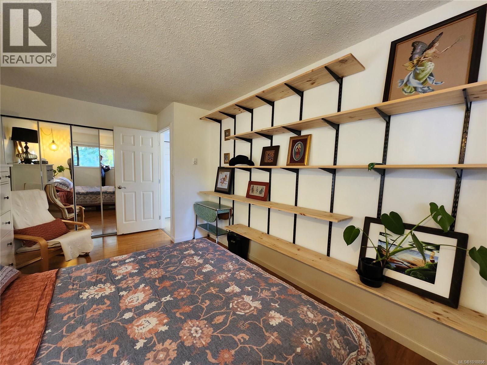 4101 ORCHARD CIR - 27