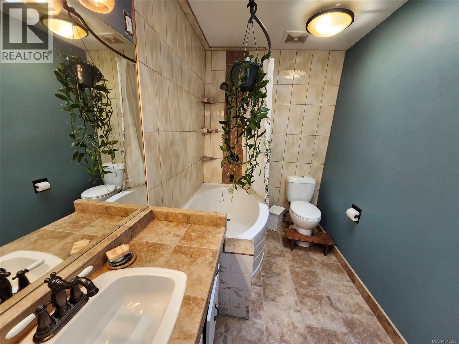 4101 ORCHARD CIR - 32