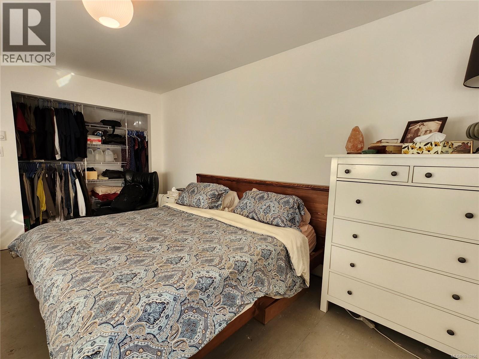 4101 ORCHARD CIR - 37