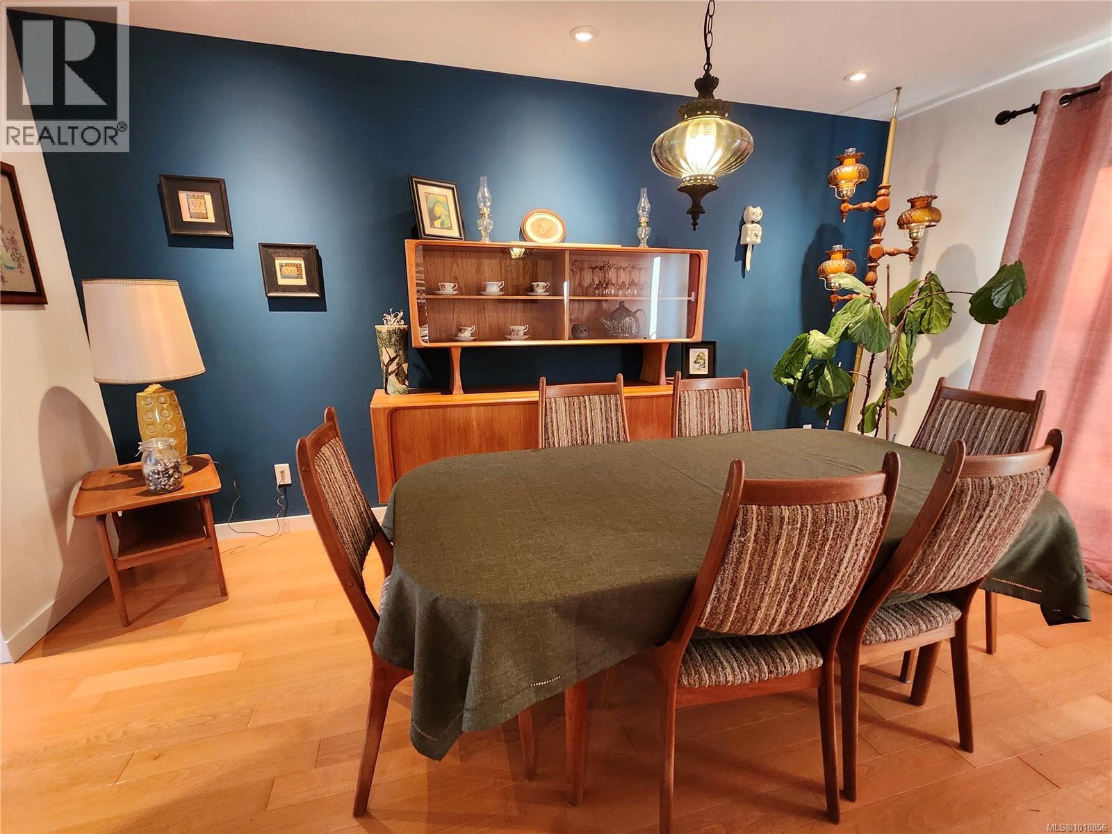 4101 ORCHARD CIR - 6