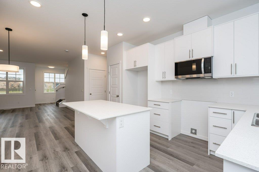 6423 63 ST - Photo 2 of 34, Beaumont, Alberta