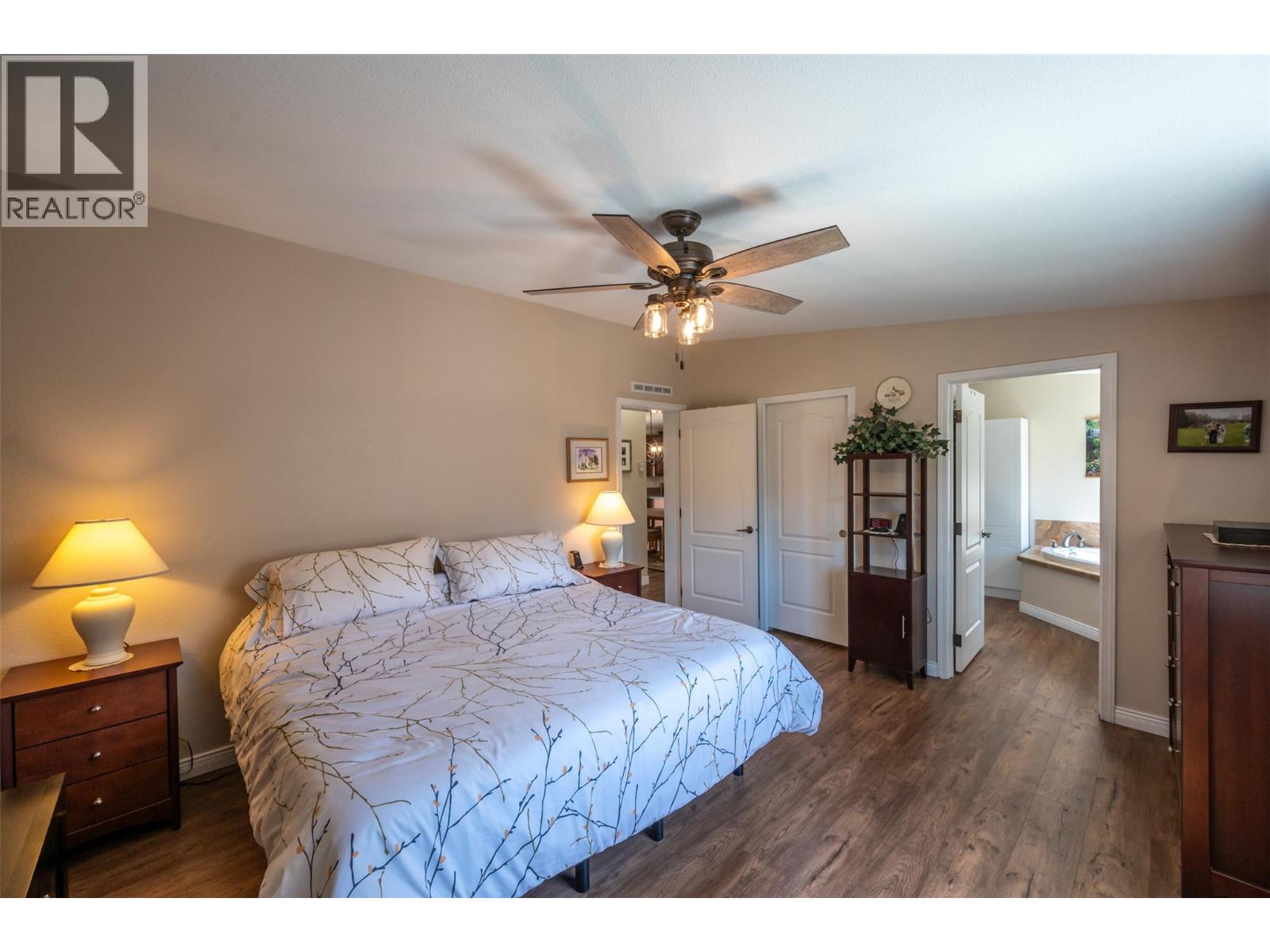 #55 8300 GALLAGHER LAKE FRONTAGE ROAD - 15