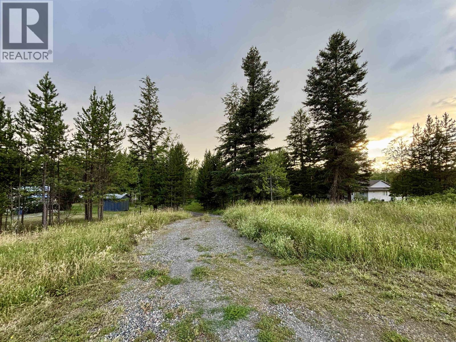 4710 CHILCOTIN CRESCENT - 1
