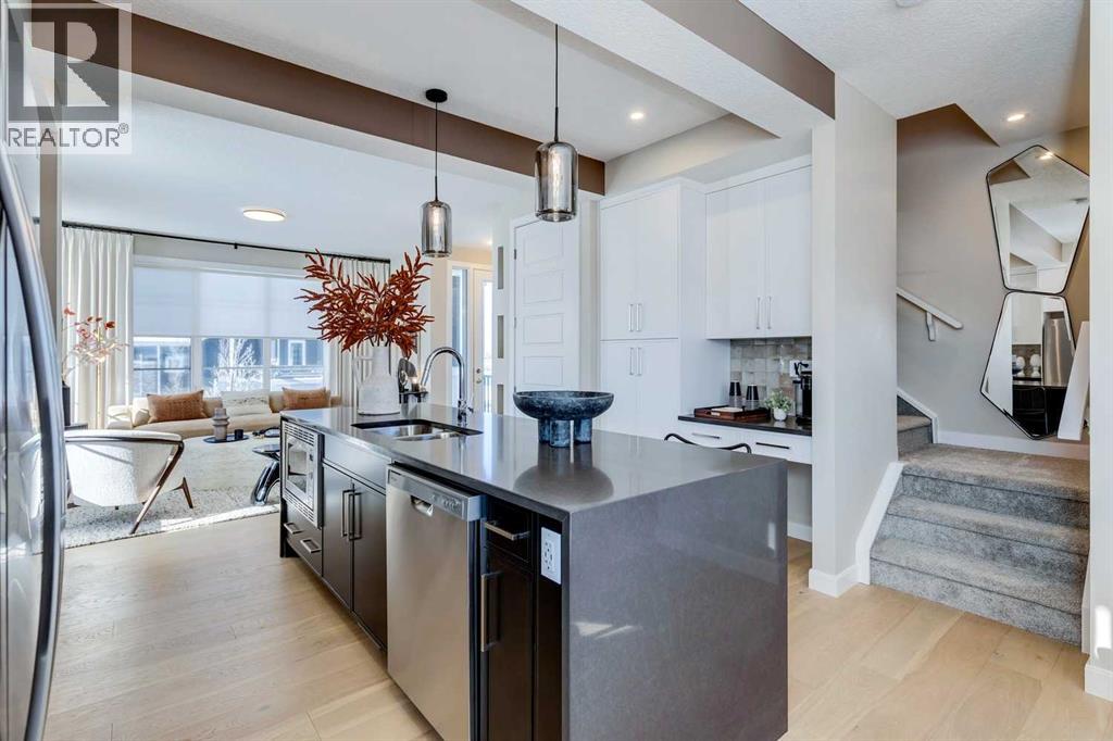 422 River Avenue, Cochrane