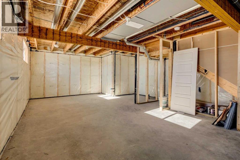 422 River Avenue, Cochrane