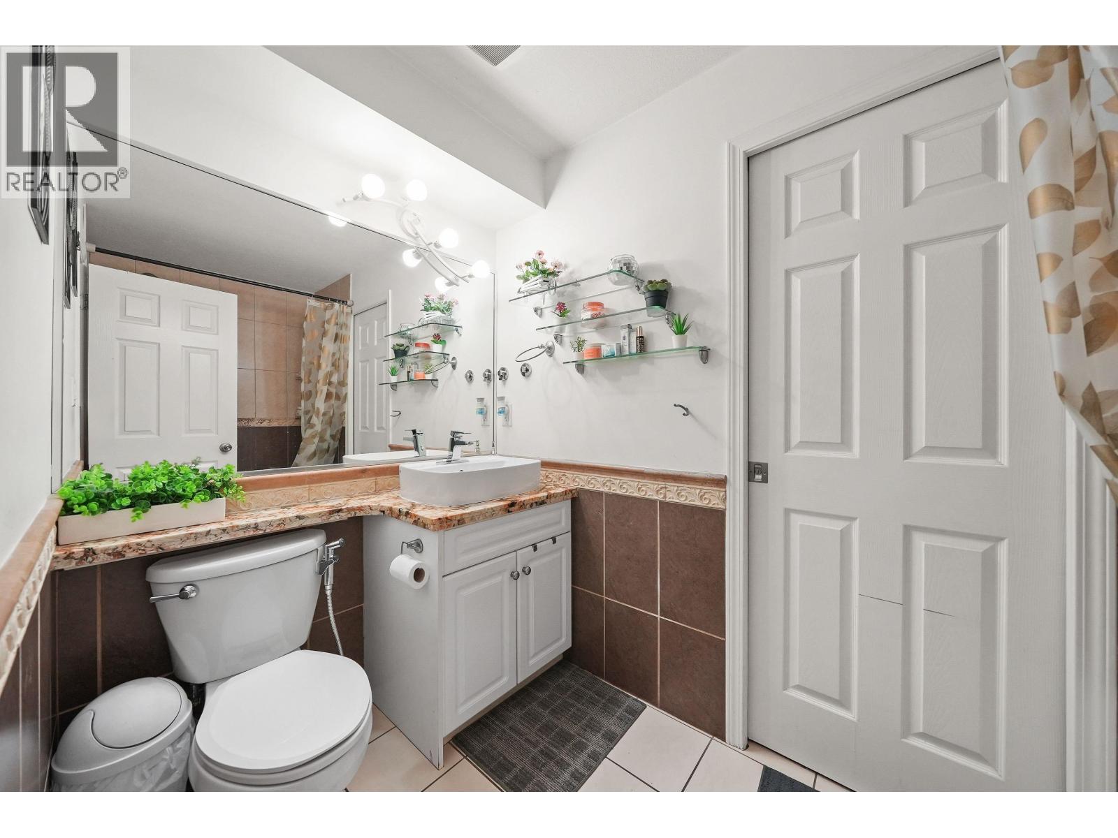 2 1383 BRUNETTE AVENUE, Coquitlam