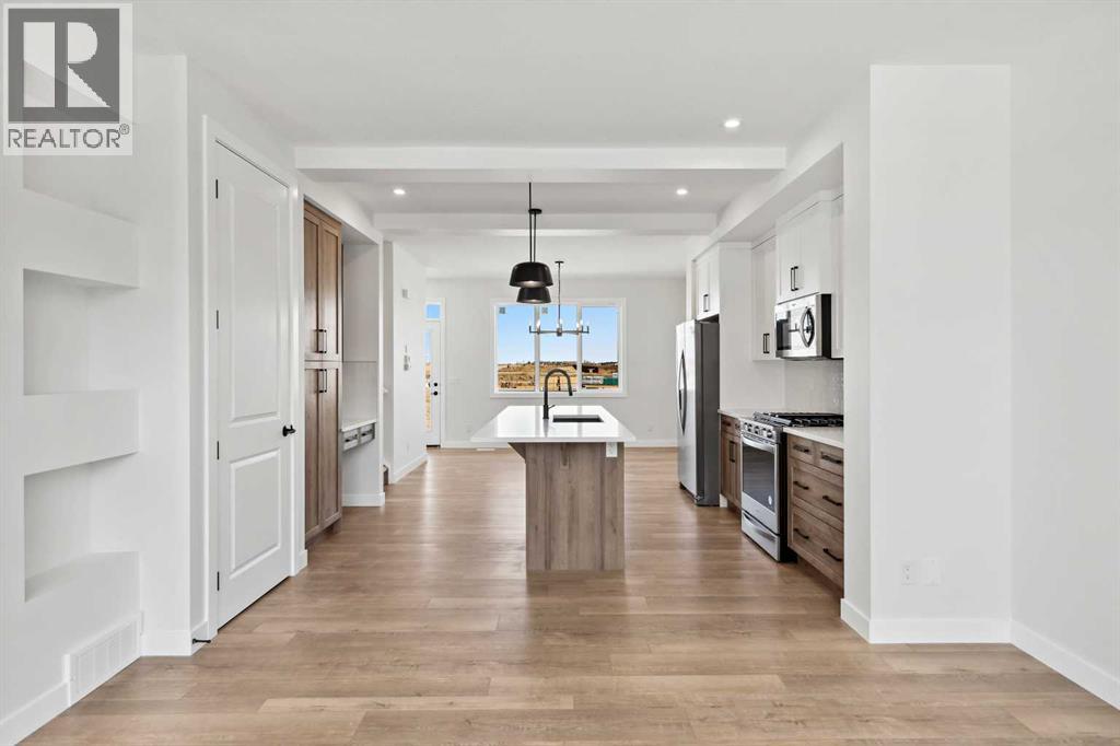 414 River Avenue, Cochrane