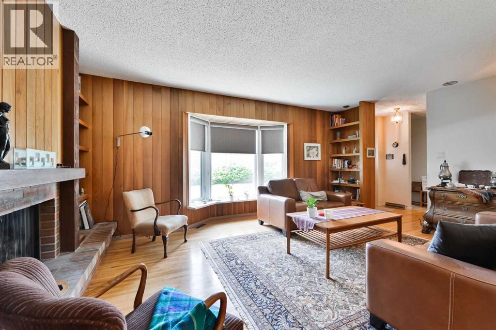 Single Family House Bungalow for Sale in  Layzell Road SW North Glenmore Park Calgary 