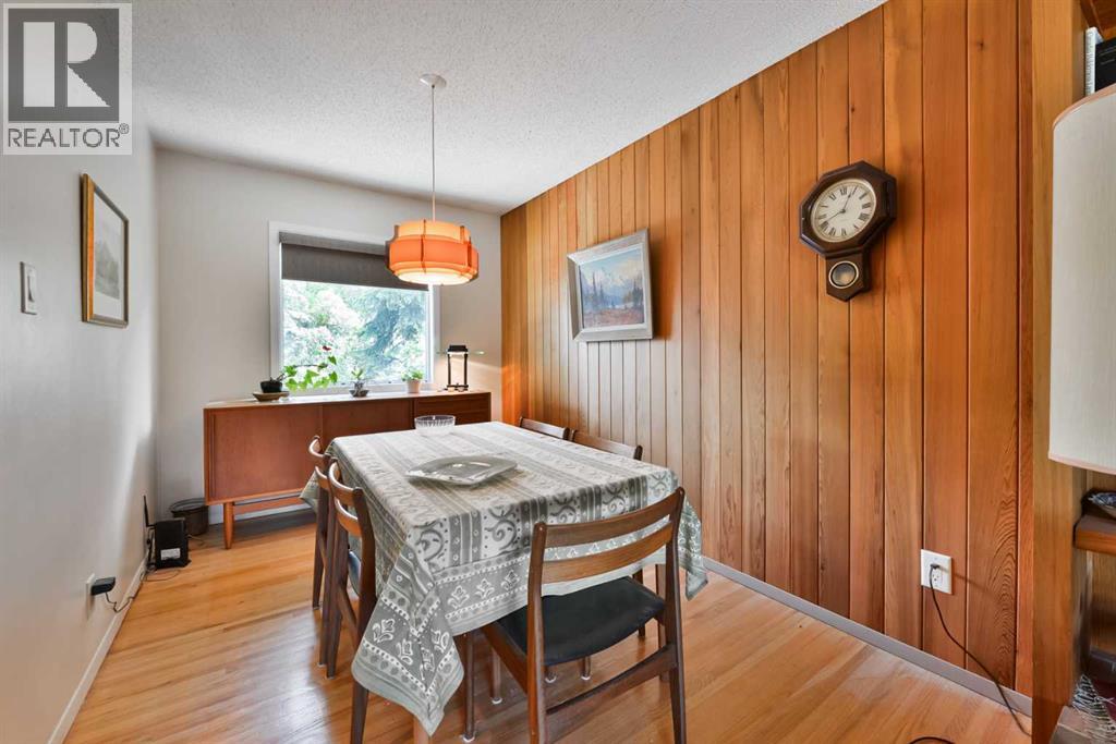 Single Family House Bungalow for Sale in  Layzell Road SW North Glenmore Park Calgary 