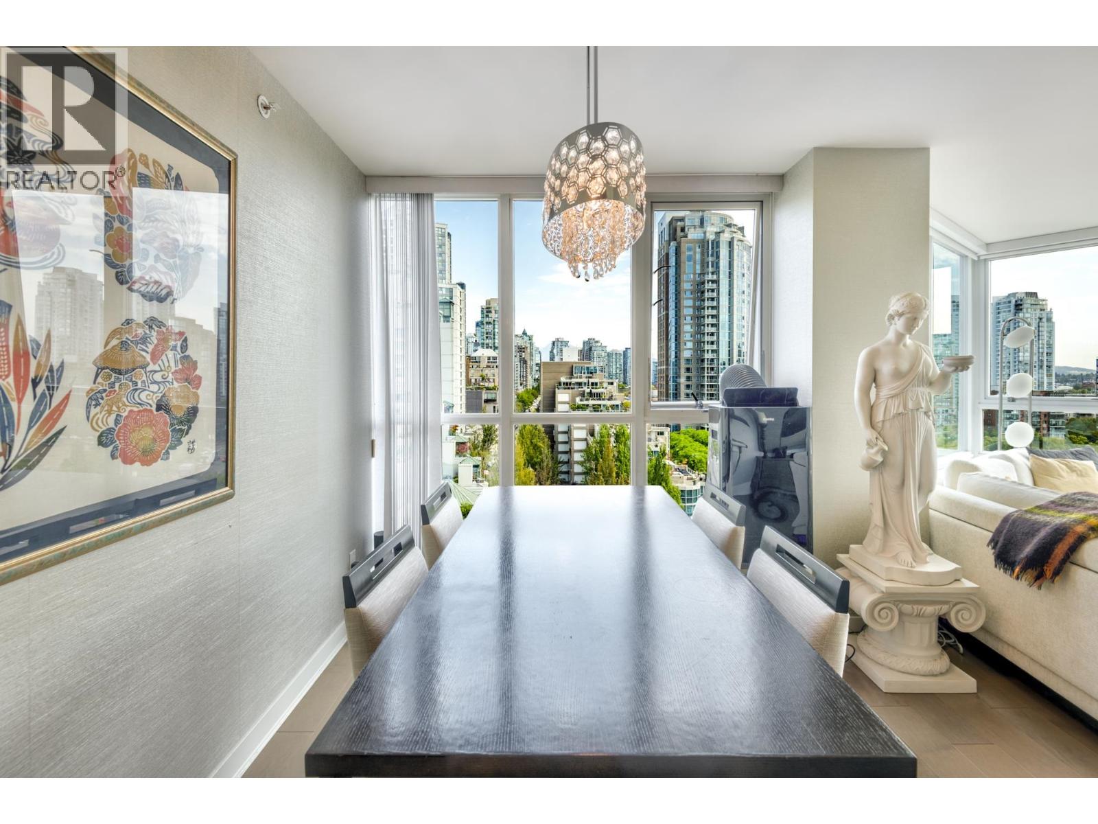 1207 1408 STRATHMORE MEWS, Vancouver