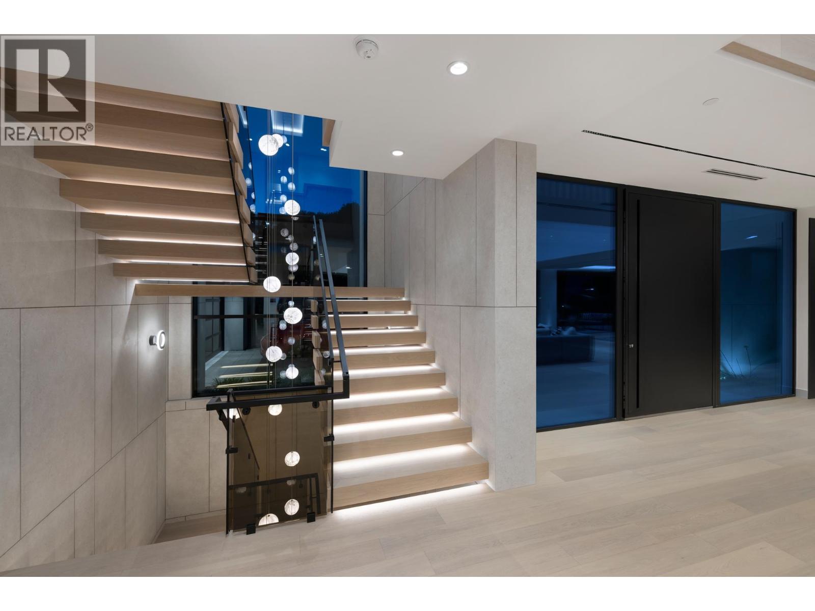 690 KNOCKMAROON ROAD, West Vancouver