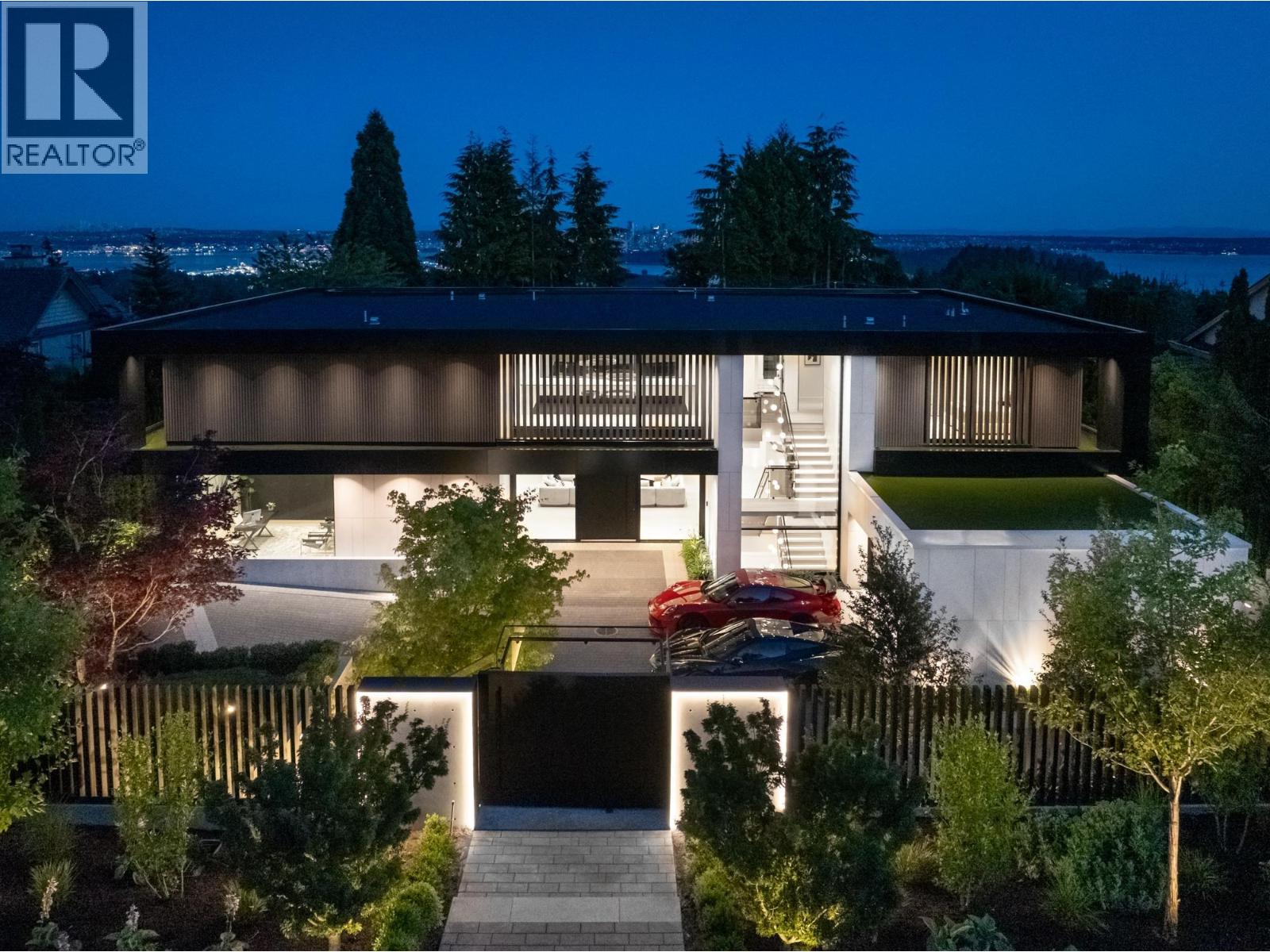 690 KNOCKMAROON ROAD, West Vancouver