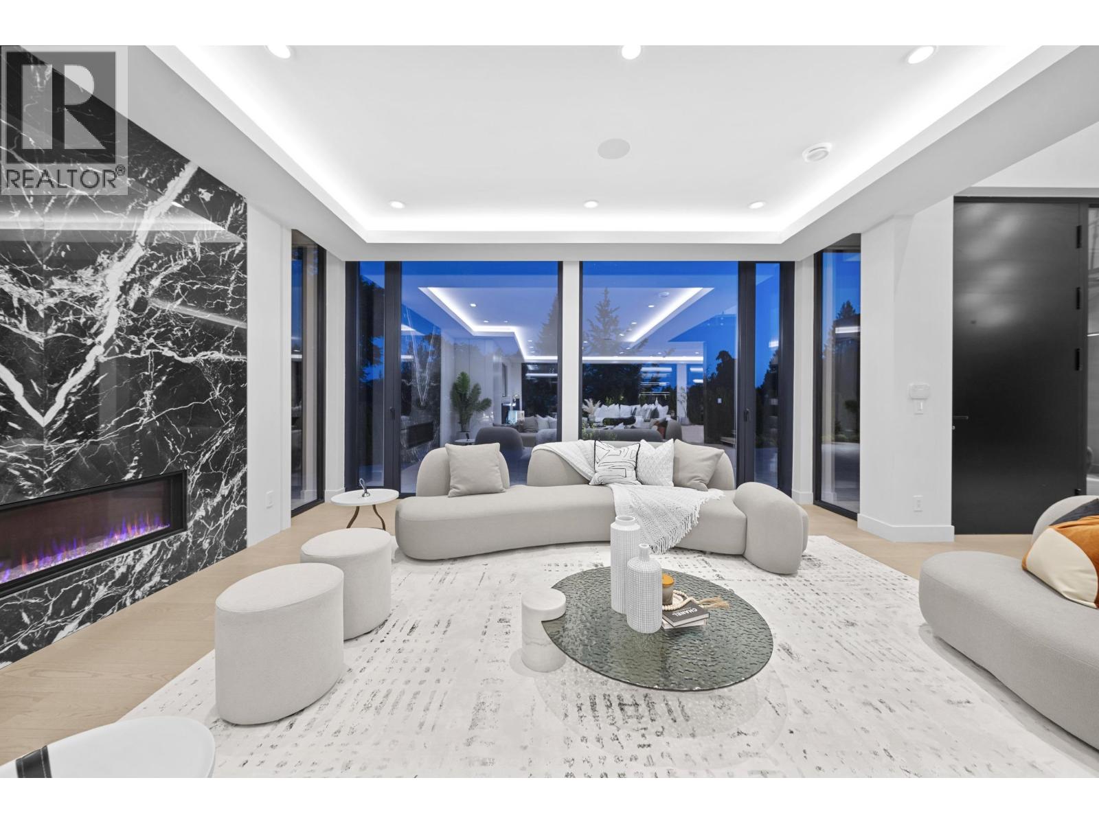 680 WESTHYDE PLACE, North Vancouver