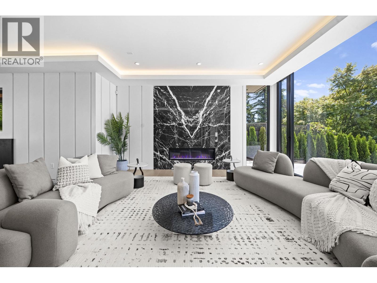 680 WESTHYDE PLACE, North Vancouver