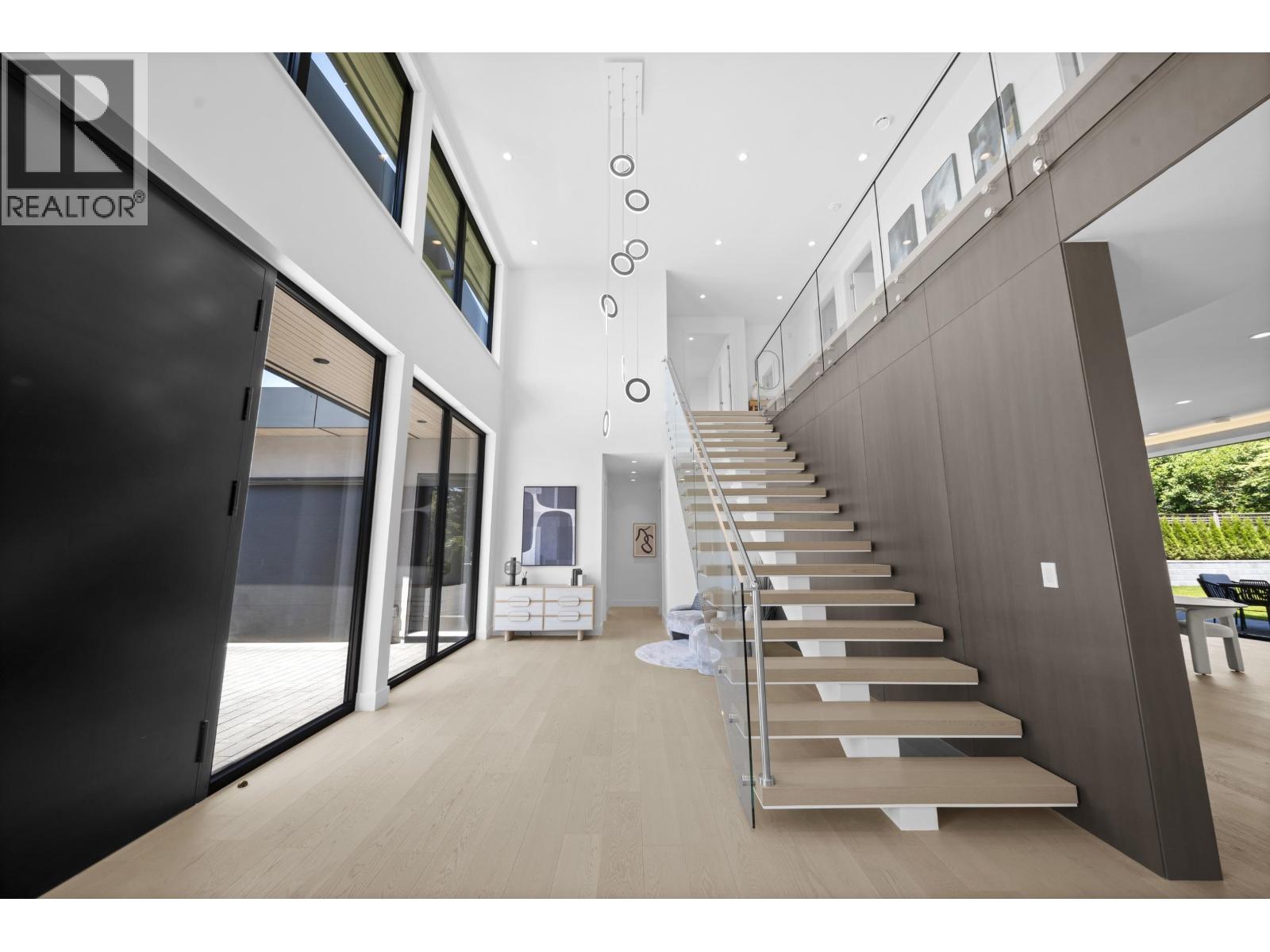 680 WESTHYDE PLACE, North Vancouver