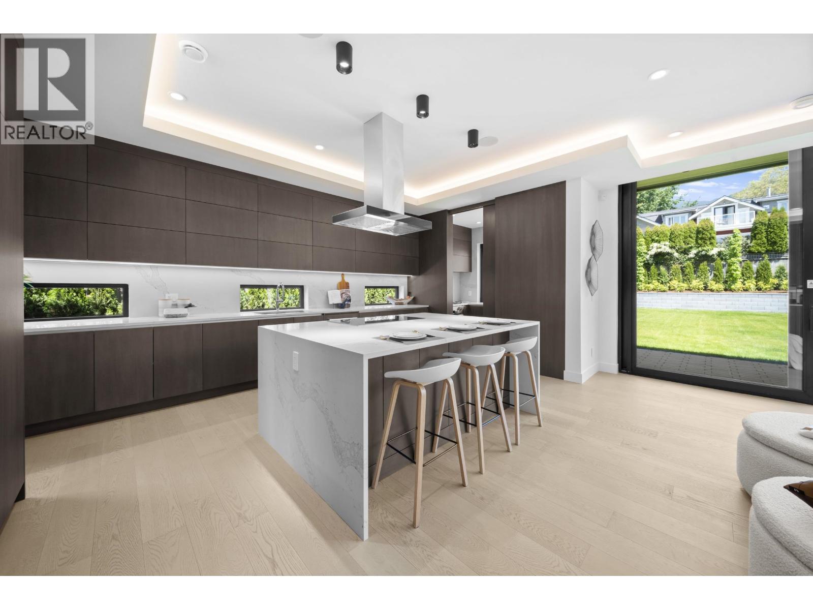 680 WESTHYDE PLACE, North Vancouver