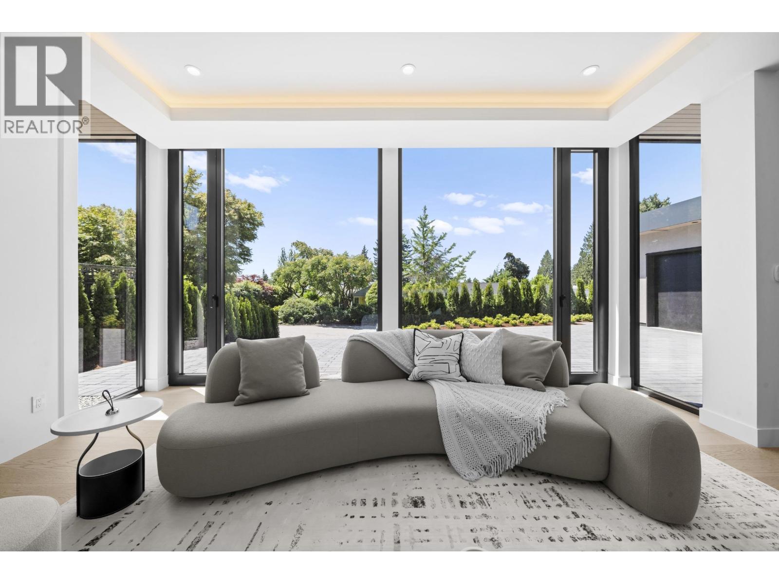 680 WESTHYDE PLACE, North Vancouver