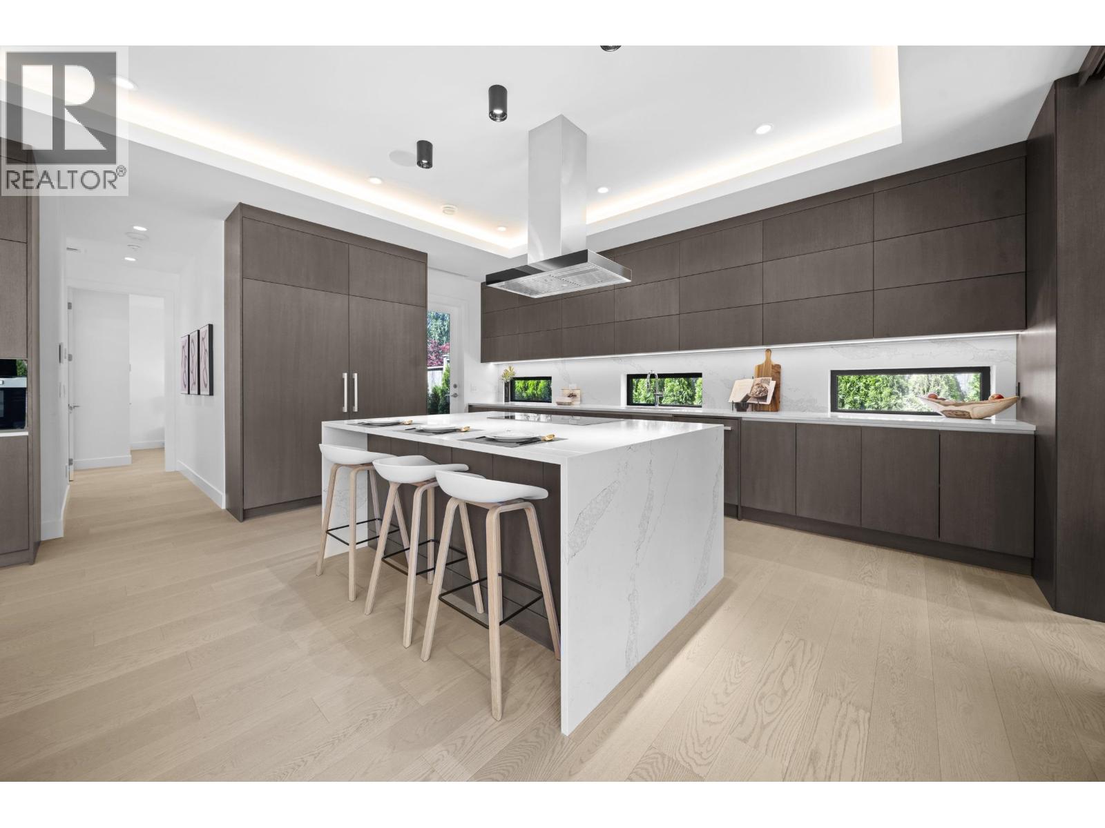 680 WESTHYDE PLACE, North Vancouver