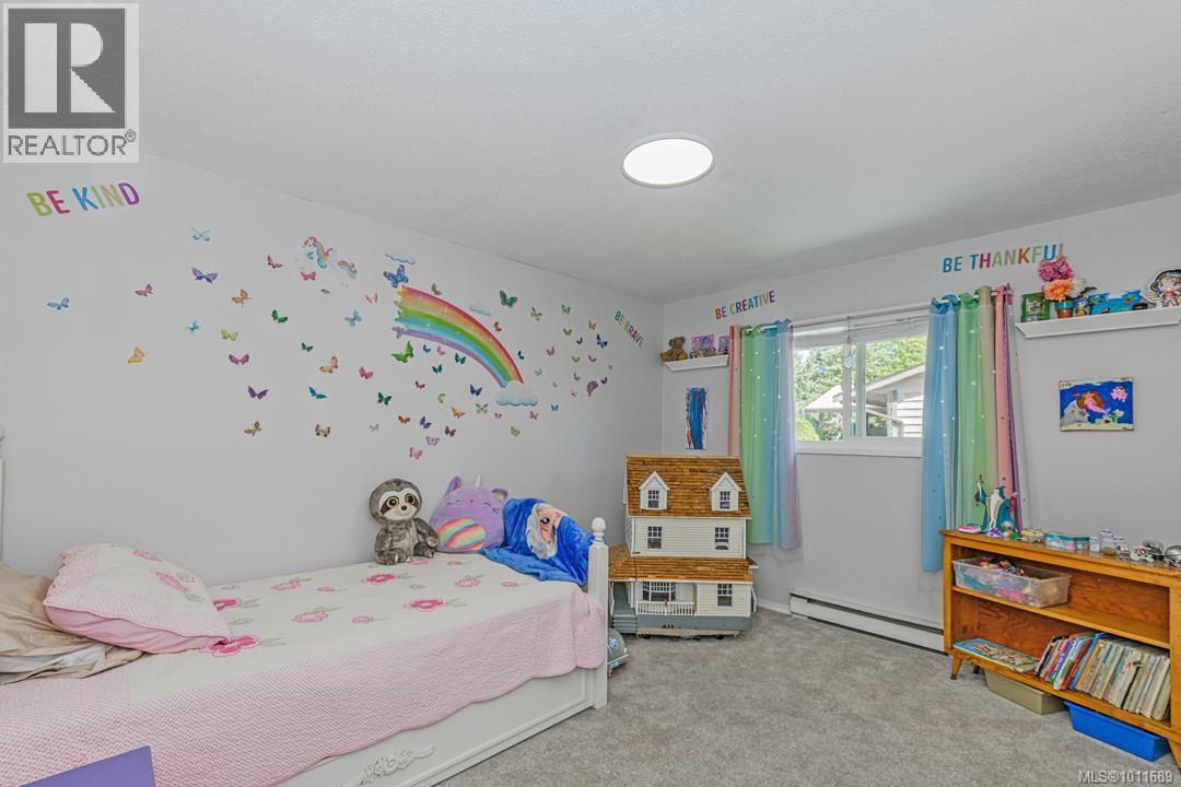 128 Paddock Pl, View Royal