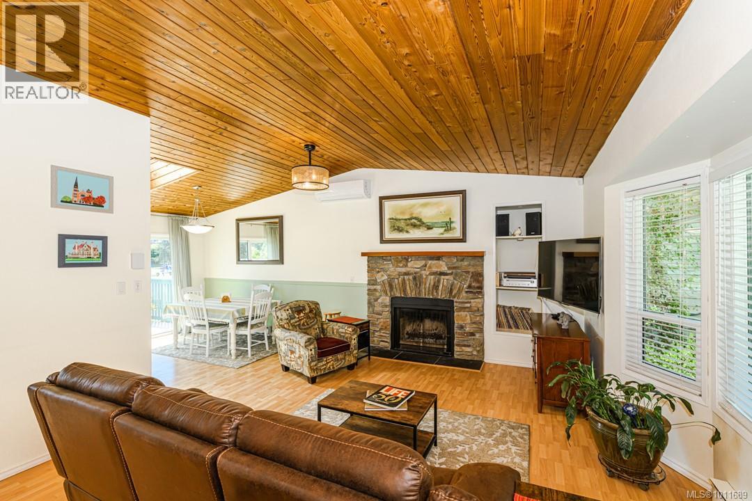 128 Paddock Pl, View Royal