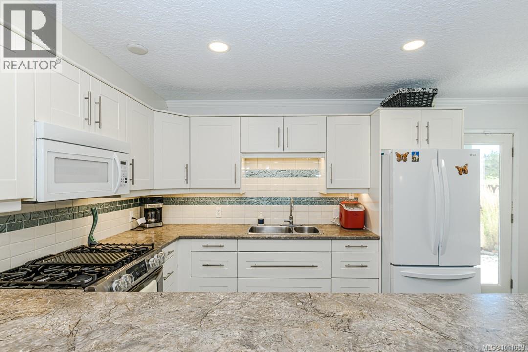 128 Paddock Pl, View Royal