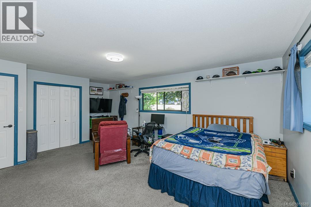 128 Paddock Pl, View Royal