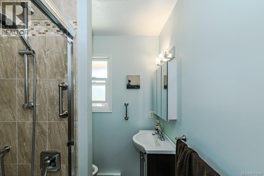 128 Paddock Pl, View Royal