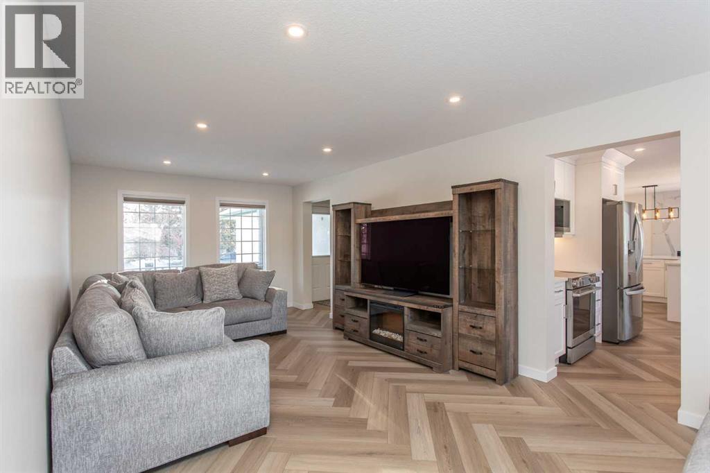 10 Pickwick Lane, Lacombe