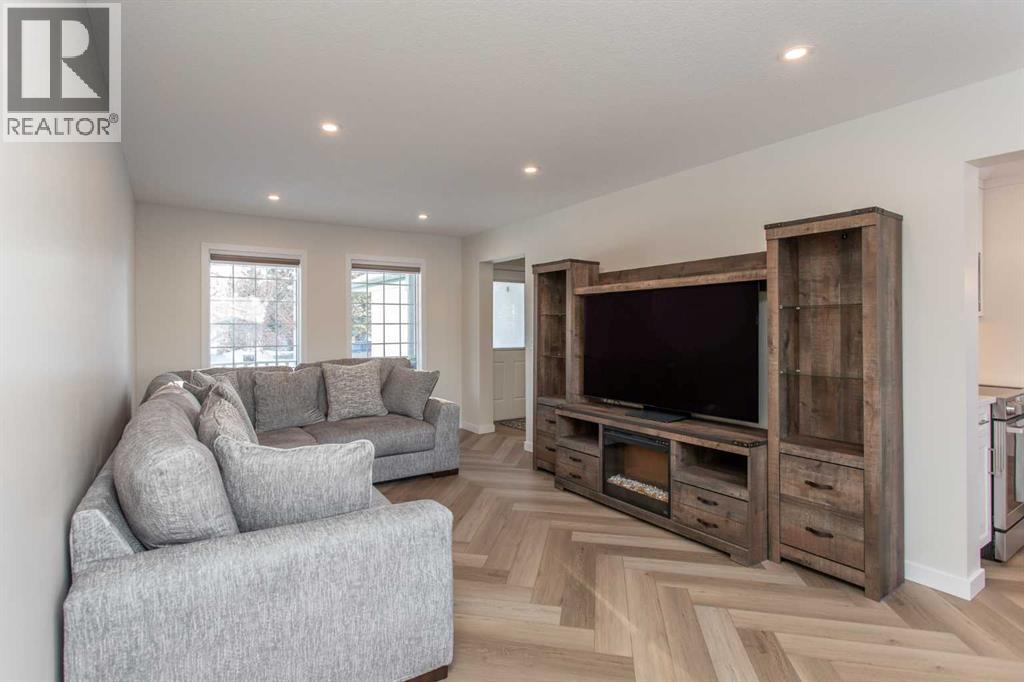 10 Pickwick Lane, Lacombe