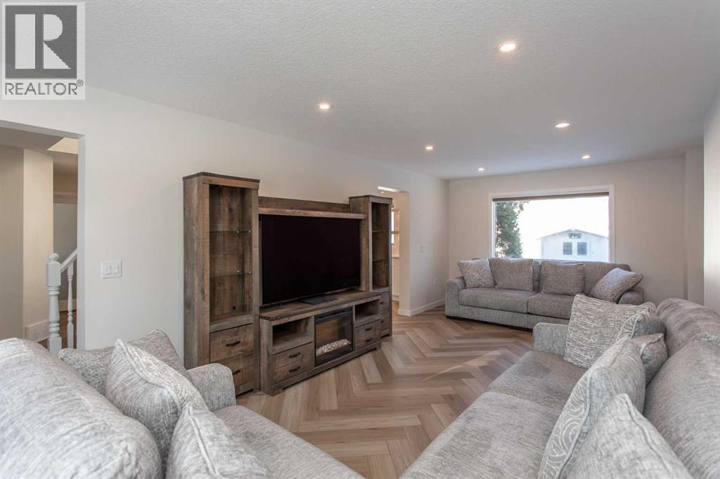 10 Pickwick Lane, Lacombe