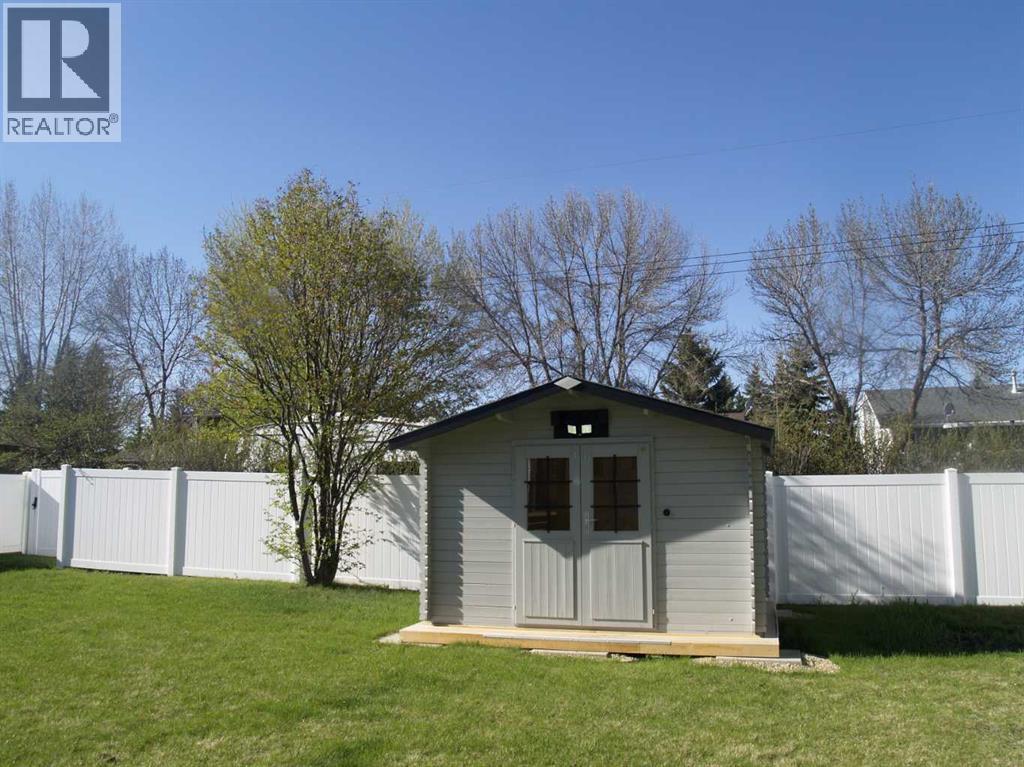 10 Pickwick Lane, Lacombe