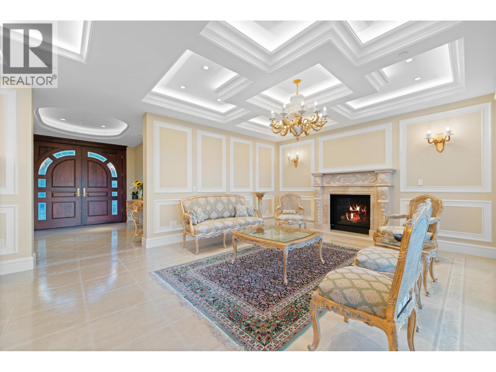 2540 MATHERS AVENUE, West Vancouver