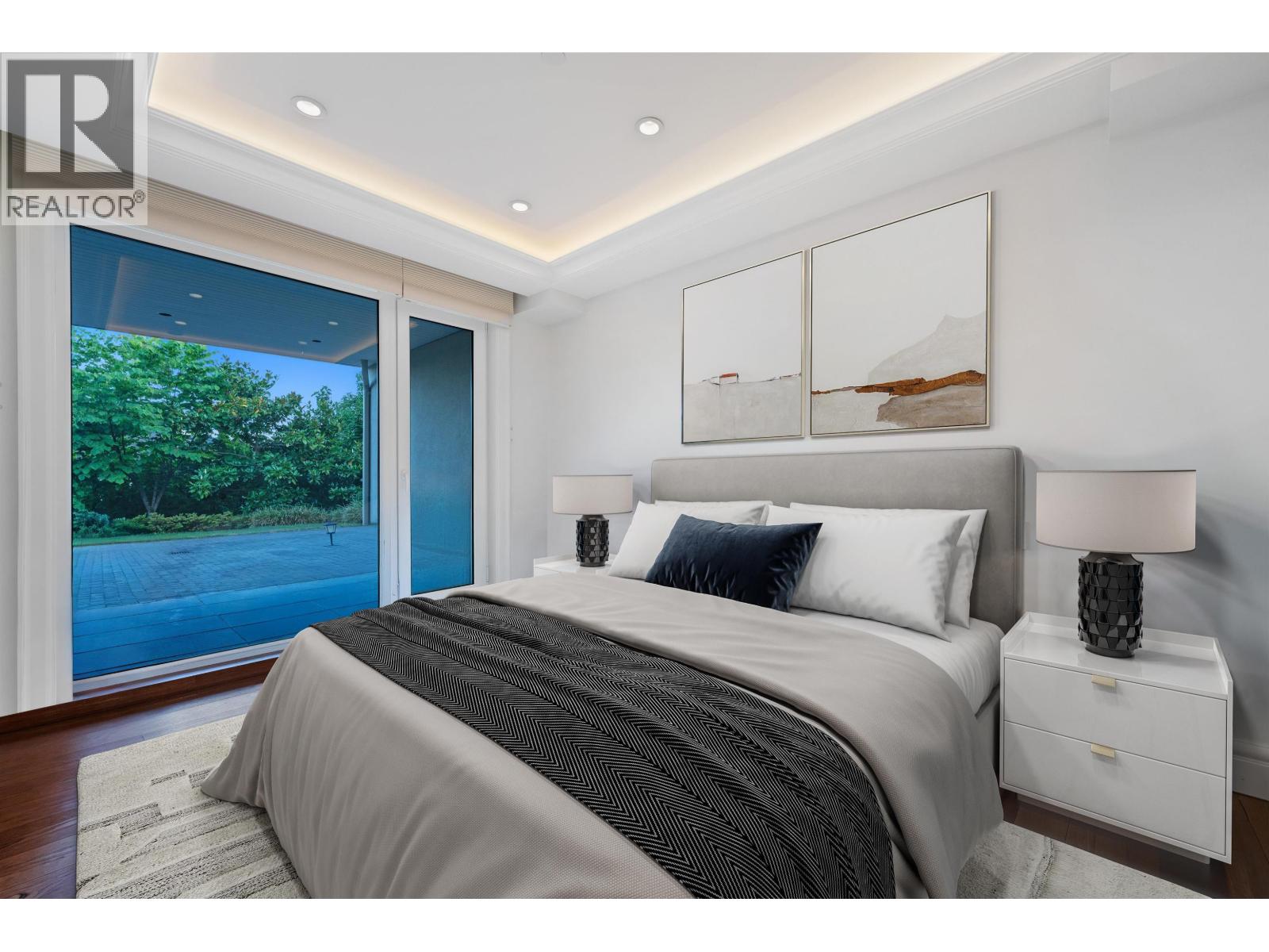 2540 MATHERS AVENUE, West Vancouver