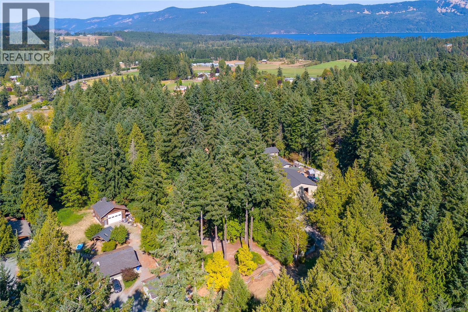 1215 Braithwaite Dr, Cobble Hill