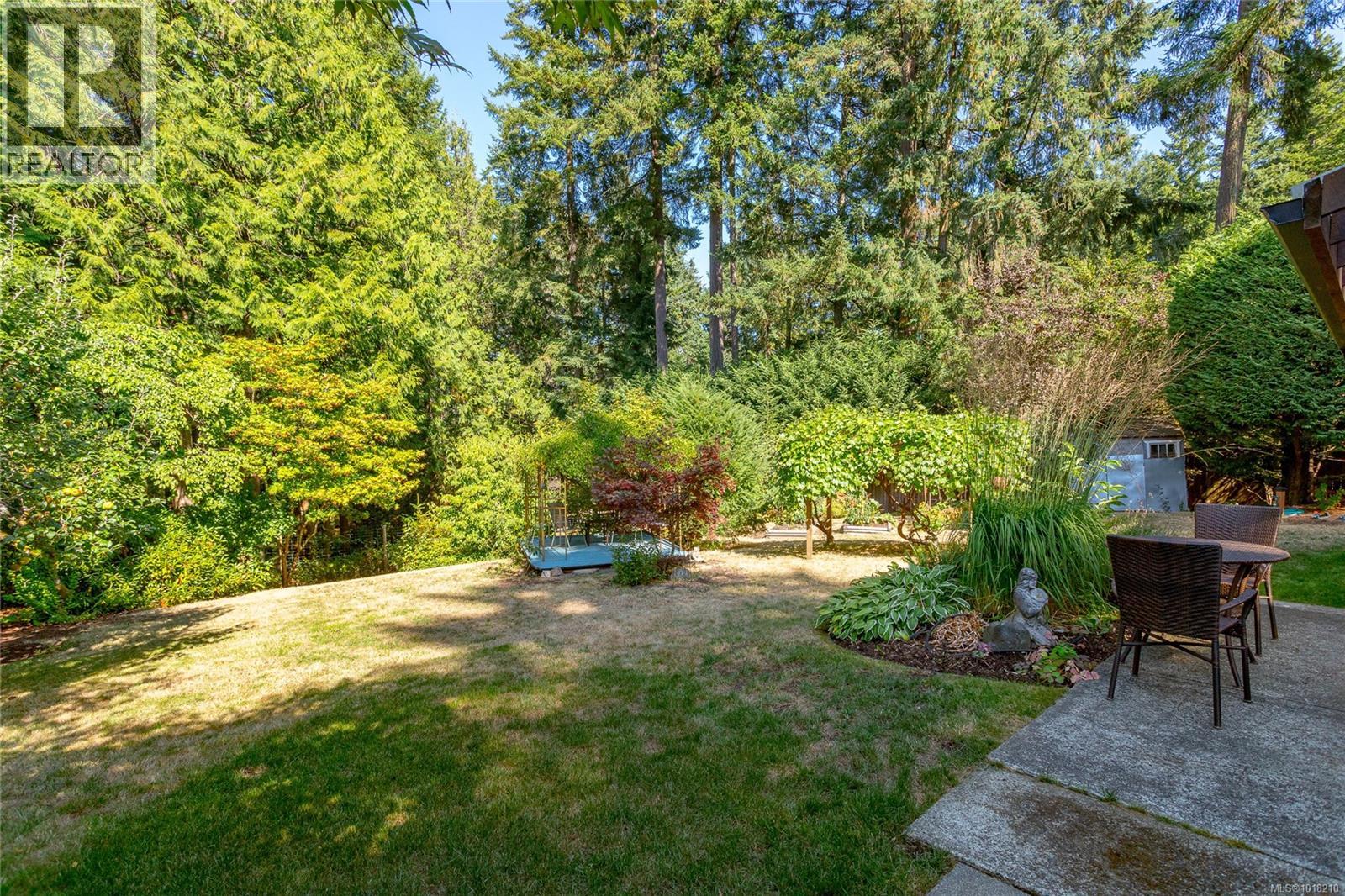 1215 Braithwaite Dr, Cobble Hill