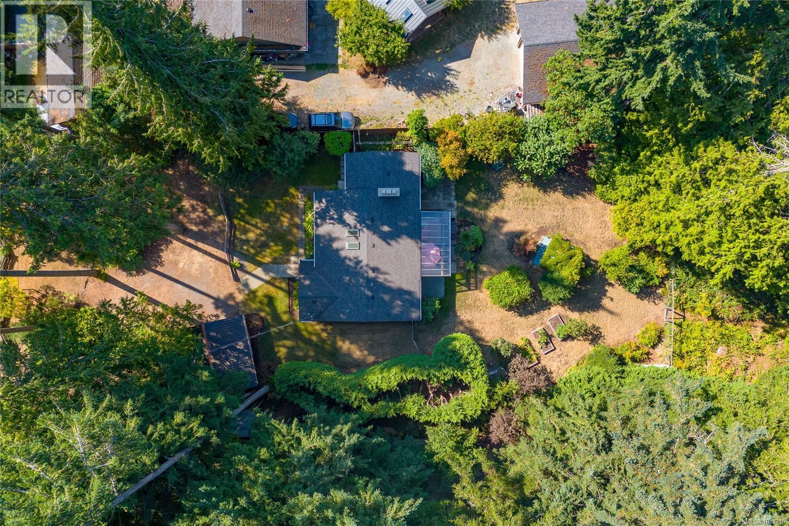 1215 Braithwaite Dr, Cobble Hill