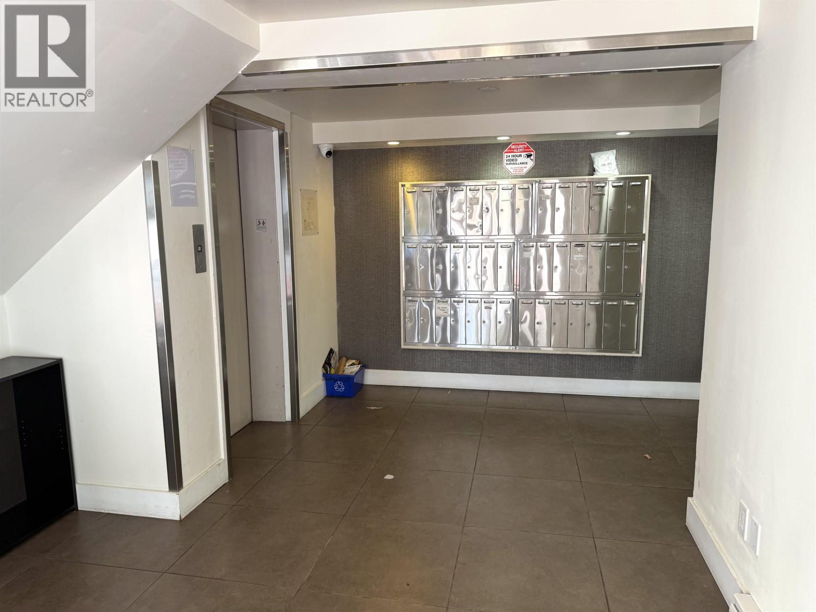 225 8120 COLONIAL DRIVE, Richmond