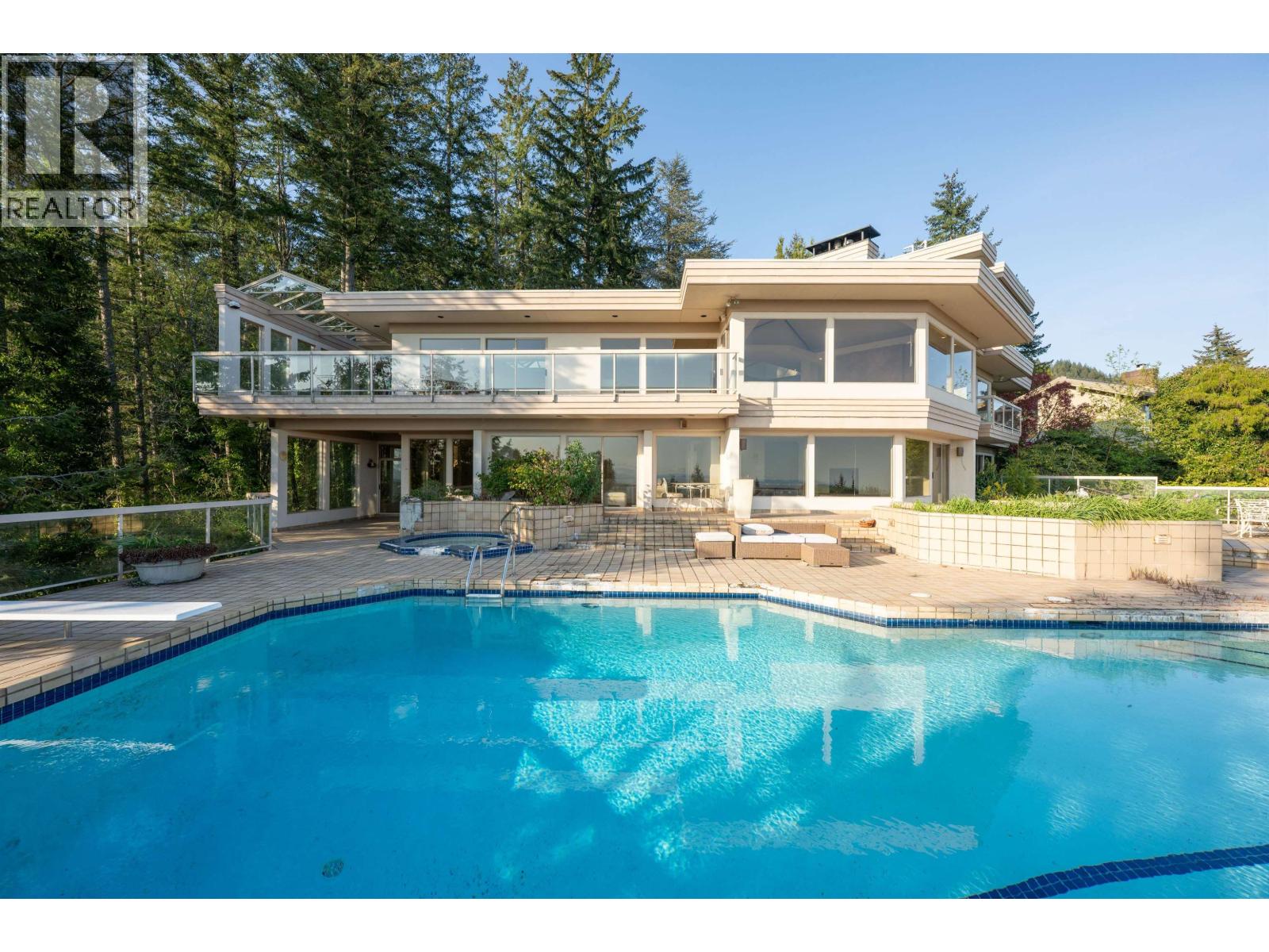 4060 ALMONDEL ROAD, West Vancouver