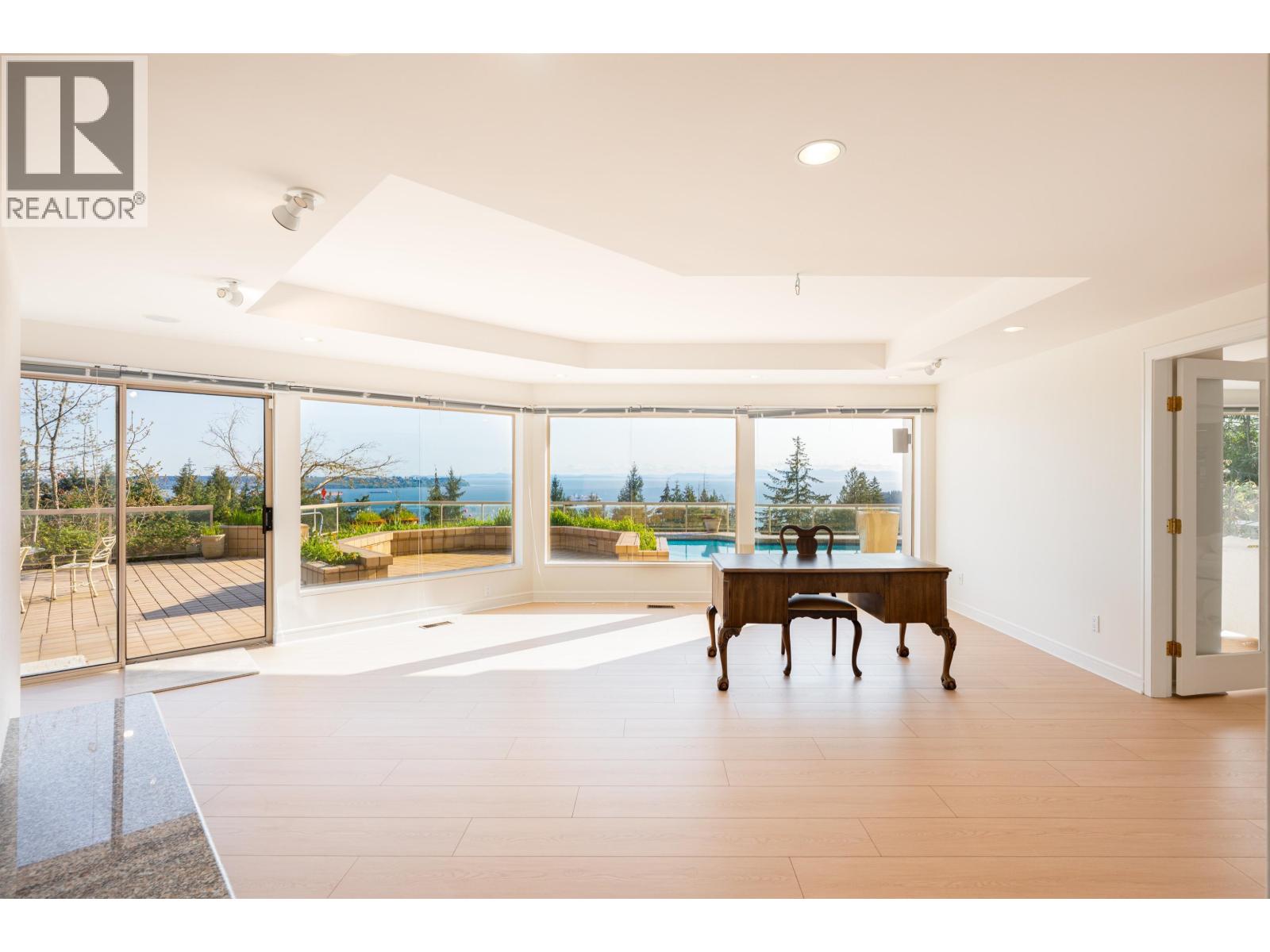 4060 ALMONDEL ROAD, West Vancouver